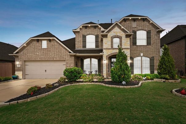 Attached, Exterior, Facade, Brick Facade, Brick Traditional