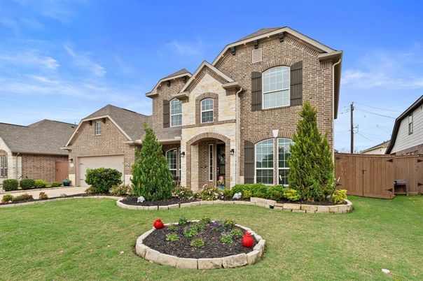 Attached, Backyard, Exterior, Facade, Brick Facade, Brick Traditional