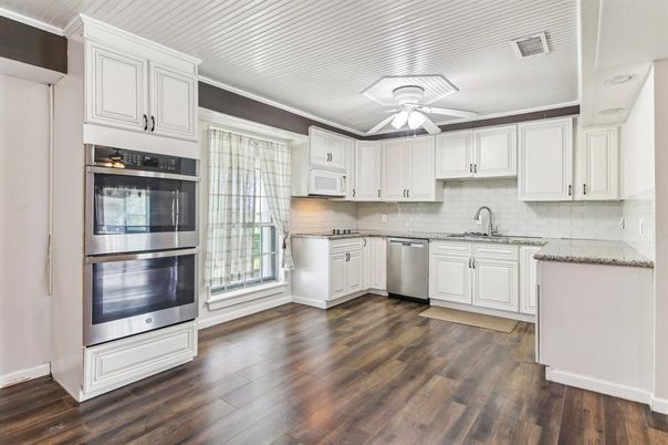 Interior, Kitchen, Stainless Steel Appliances, Wood Texture Flooring