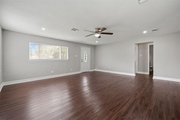 Empty room, Interior, Recessed Lighting, Wood Texture Flooring