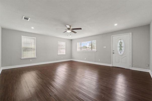 Empty room, Interior, Recessed Lighting, Wood Texture Flooring
