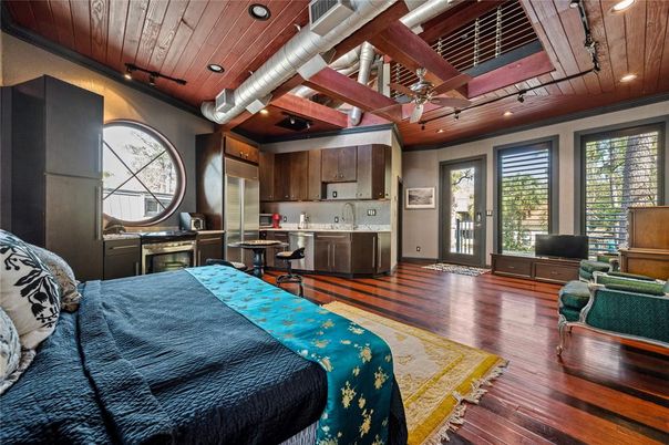 Bedroom, Interior, Kitchen, Recessed Lighting, Stainless Steel Appliances, Wooden Ceilings, Wood Texture Flooring