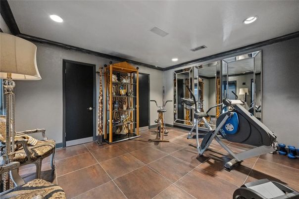 Fitness Equipment, Interior, Recessed Lighting