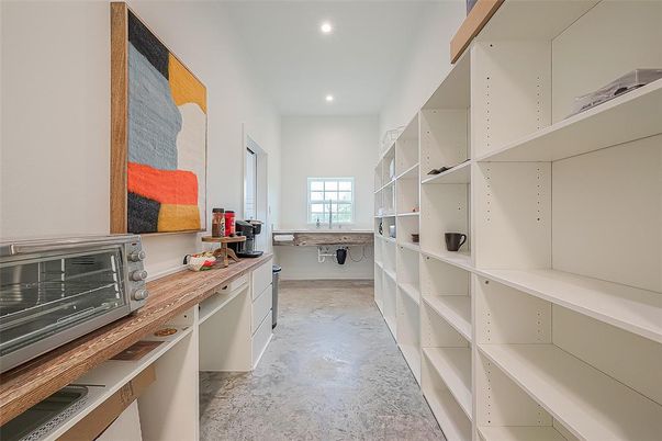 Interior, Recessed Lighting, Walk-in Closets