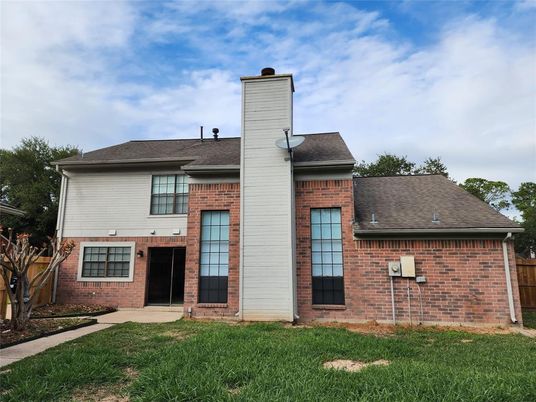 Backyard, Exterior, Facade, Brick Facade, Georgian