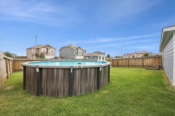Backyard, Exterior, Pool