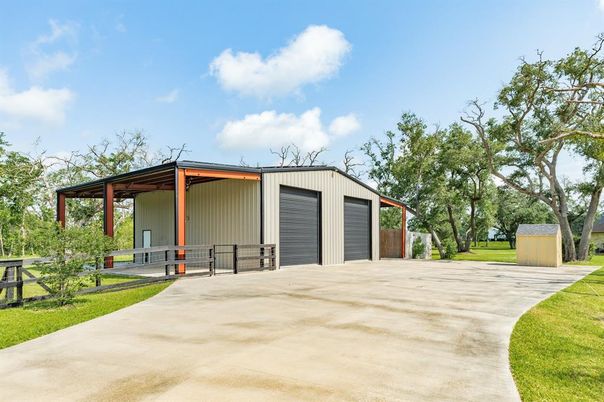 Backyard, Detached Garage, Exterior