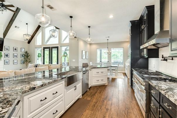 Dining room, Interior, Kitchen, Living room, Pendant Lights, Recessed Lighting, Stainless Steel Appliances, Wood Texture Flooring
