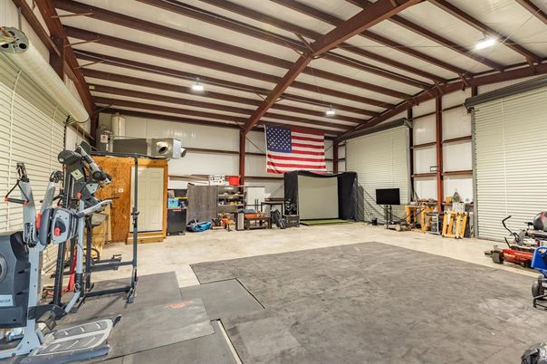 Fitness Equipment, Interior, Wooden Beams