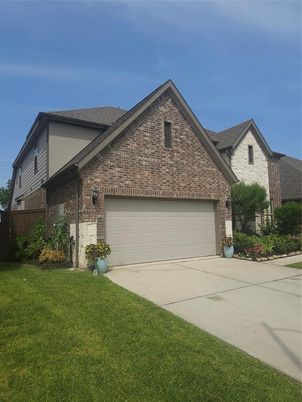 Attached, Exterior, Facade, Brick Facade, Brick Traditional