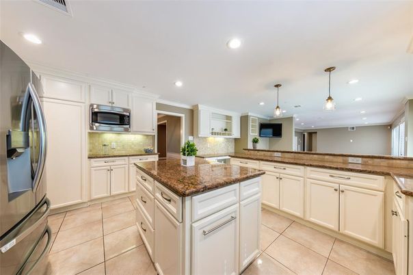 Interior, Kitchen, Pendant Lights, Recessed Lighting