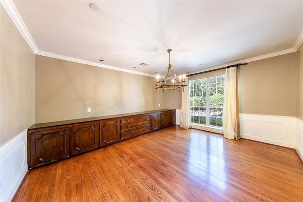 Chandelier, Empty room, Interior, Wood Texture Flooring