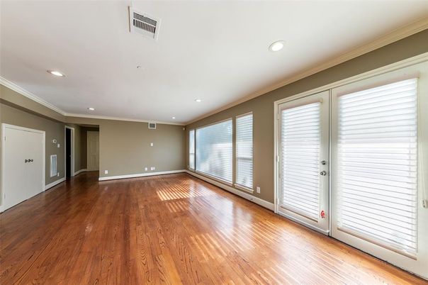 Empty room, Interior, Recessed Lighting, Wood Texture Flooring