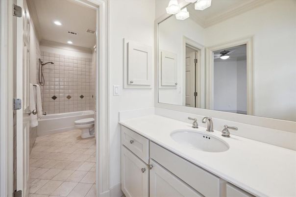 Bathroom, Interior, Recessed Lighting