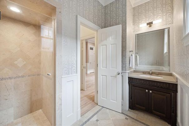Bathroom, Interior, Recessed Lighting, Wood Texture Flooring
