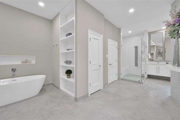 Bathroom, Free Standing Baths, Glass Shower, Interior, Recessed Lighting