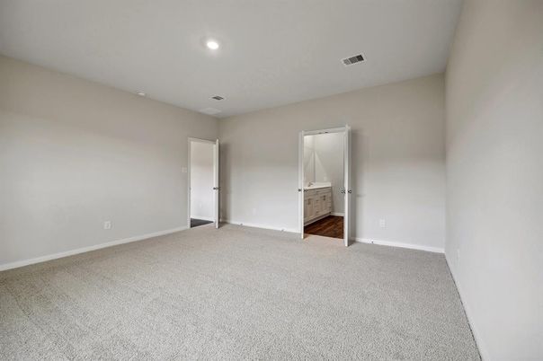 Bathroom, Empty room, Interior, Recessed Lighting