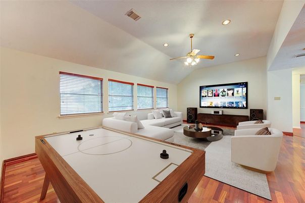 Game Room, Interior, Living room, Recessed Lighting, Wood Texture Flooring