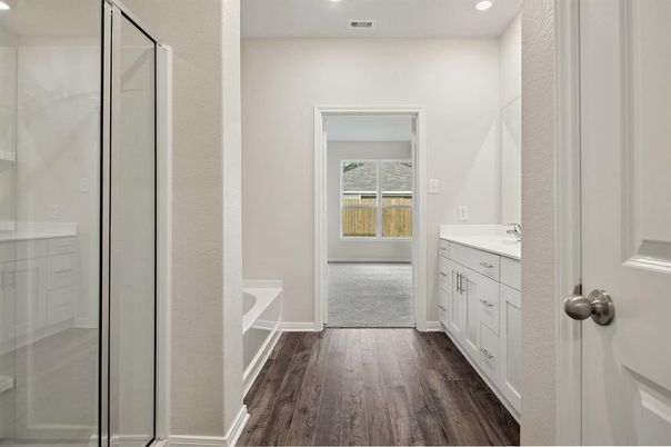 Bathroom, Interior, Recessed Lighting, Wood Texture Flooring