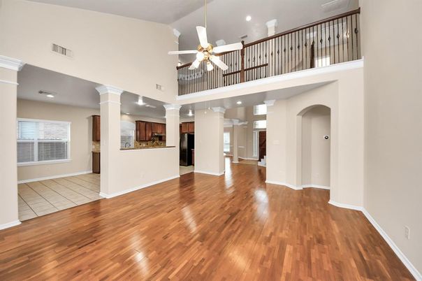 Interior, Recessed Lighting, Wood Texture Flooring