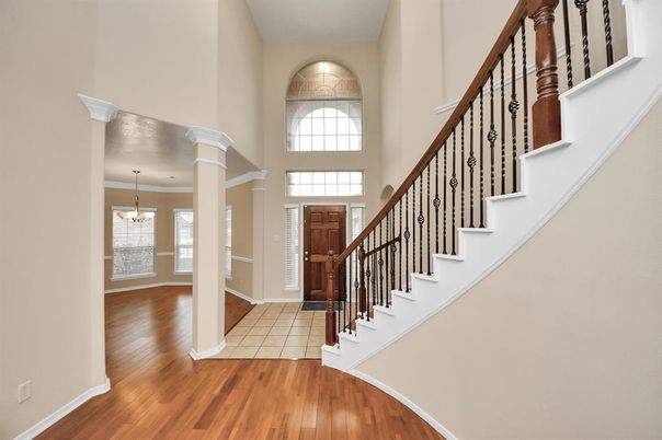 Chandelier, Interior, Wood Texture Flooring