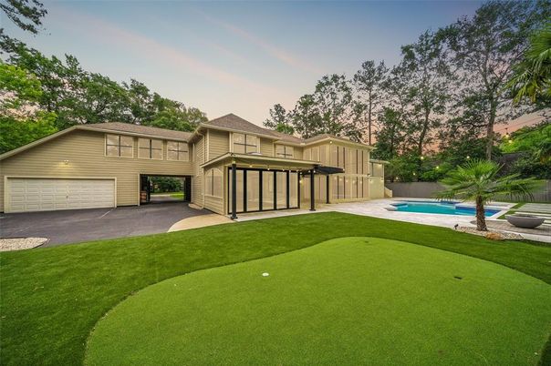 Backyard, Exterior, Pool
