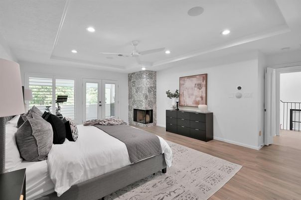 Bedroom, Fireplace, Interior, Recessed Lighting, Wood Texture Flooring