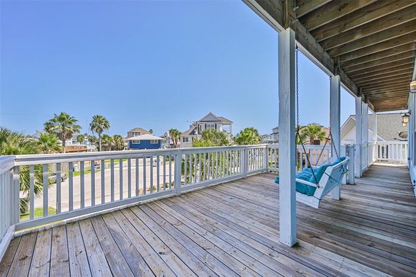 Exterior, Wood Texture Flooring