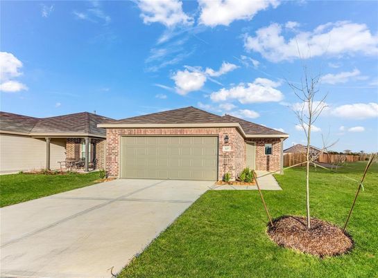Attached, Exterior, Facade, Brick Facade, Ranch