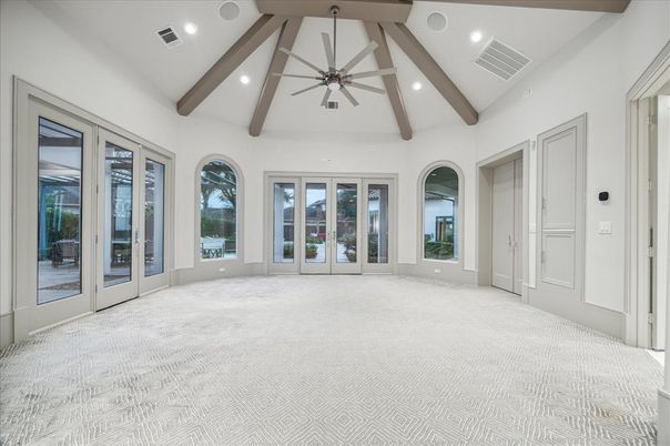 Empty room, Interior, Recessed Lighting, Wooden Beams