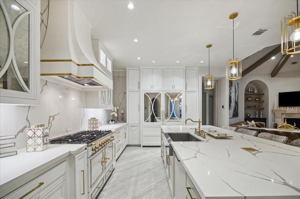 Fireplace, Interior, Kitchen, Pendant Lights, Recessed Lighting