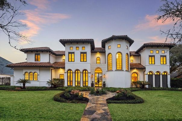Backyard, Exterior, Facade, Mediterranean