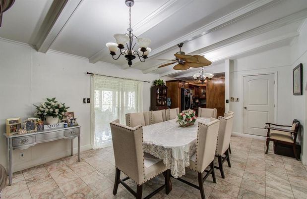 Chandelier, Dining room, Interior