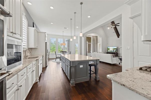 Interior, Kitchen, Living room, Pendant Lights, Recessed Lighting, Wood Texture Flooring
