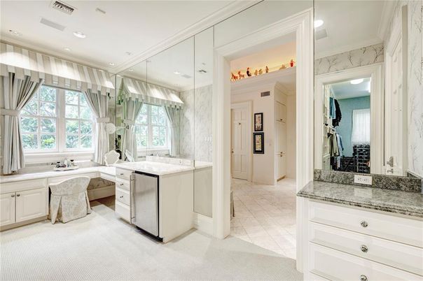 Bathroom, Interior, Kitchen, Marble Walls, Recessed Lighting