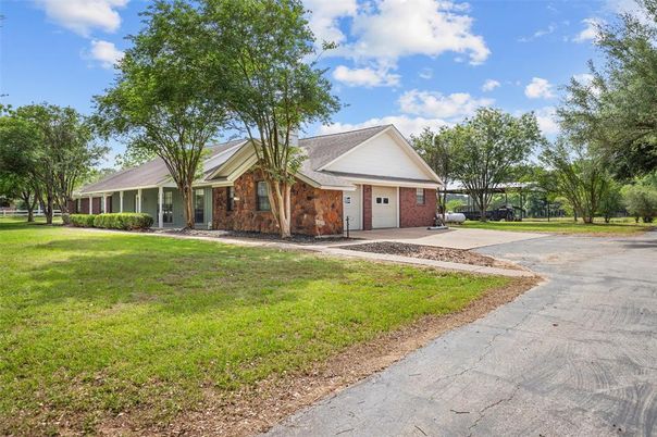 Attached, Backyard, Exterior, Facade, Brick Facade, Ranch