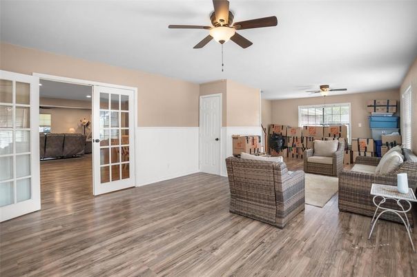 Interior, Living room, Recessed Lighting, Wood Texture Flooring