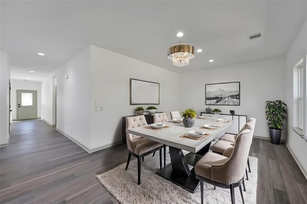 Chandelier, Dining room, Interior, Recessed Lighting, Wood Texture Flooring