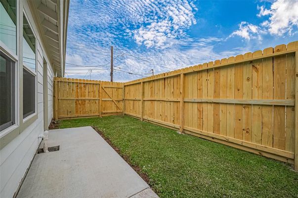 Backyard, Exterior