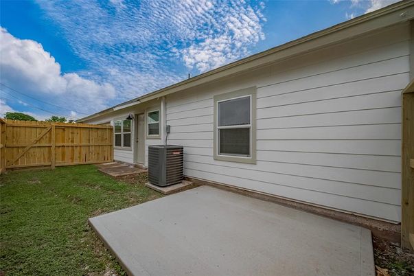 Backyard, Exterior