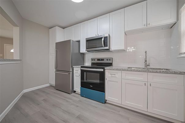 Interior, Kitchen, Stainless Steel Appliances, Wood Texture Flooring