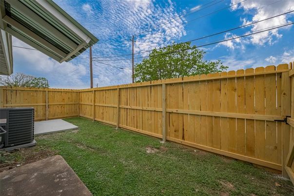 Backyard, Exterior