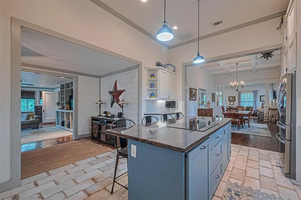 Chandelier, Dining room, Interior, Kitchen, Pendant Lights, Recessed Lighting, Wood Texture Flooring