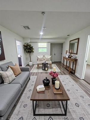 Interior, Living room, Recessed Lighting, Wood Texture Flooring