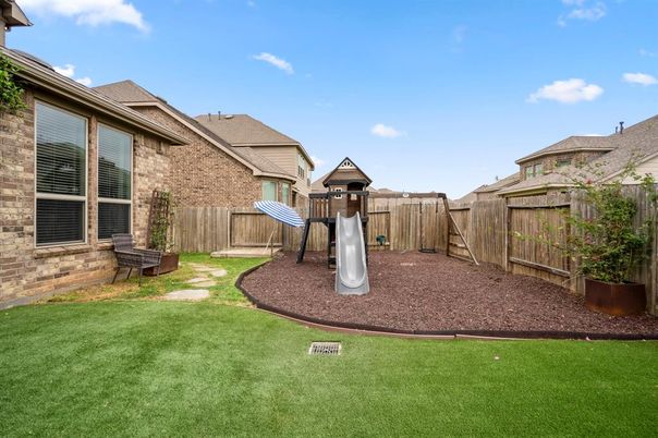 Backyard, Exterior, Playground