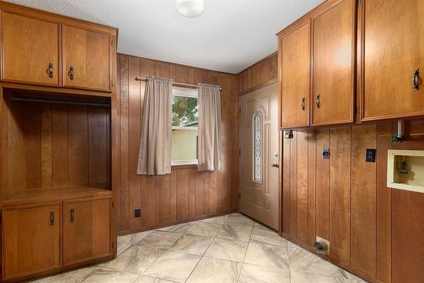 Interior, Wooden Walls