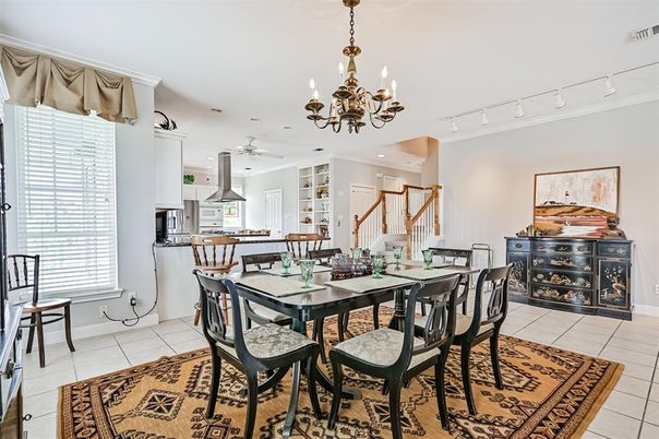 Chandelier, Dining room, Interior, Kitchen, Recessed Lighting