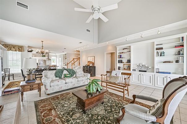 Chandelier, Dining room, Interior, Kitchen, Living room, Recessed Lighting