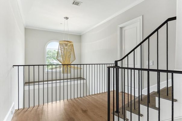 Interior, Pendant Lights, Wood Texture Flooring