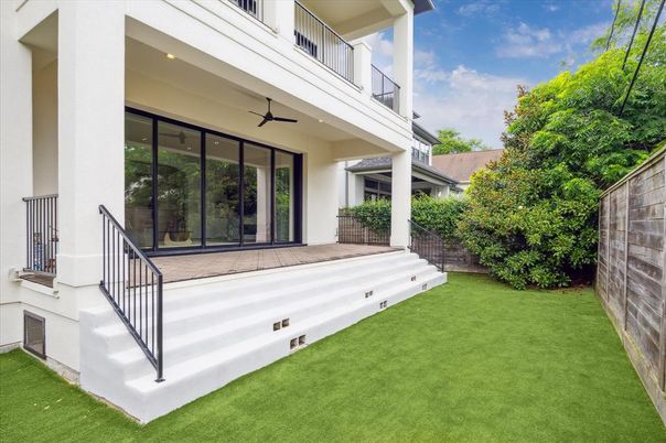Backyard, Exterior